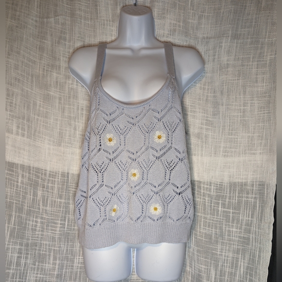 Nikka k Flower Knit Top - Picture 1 of 4